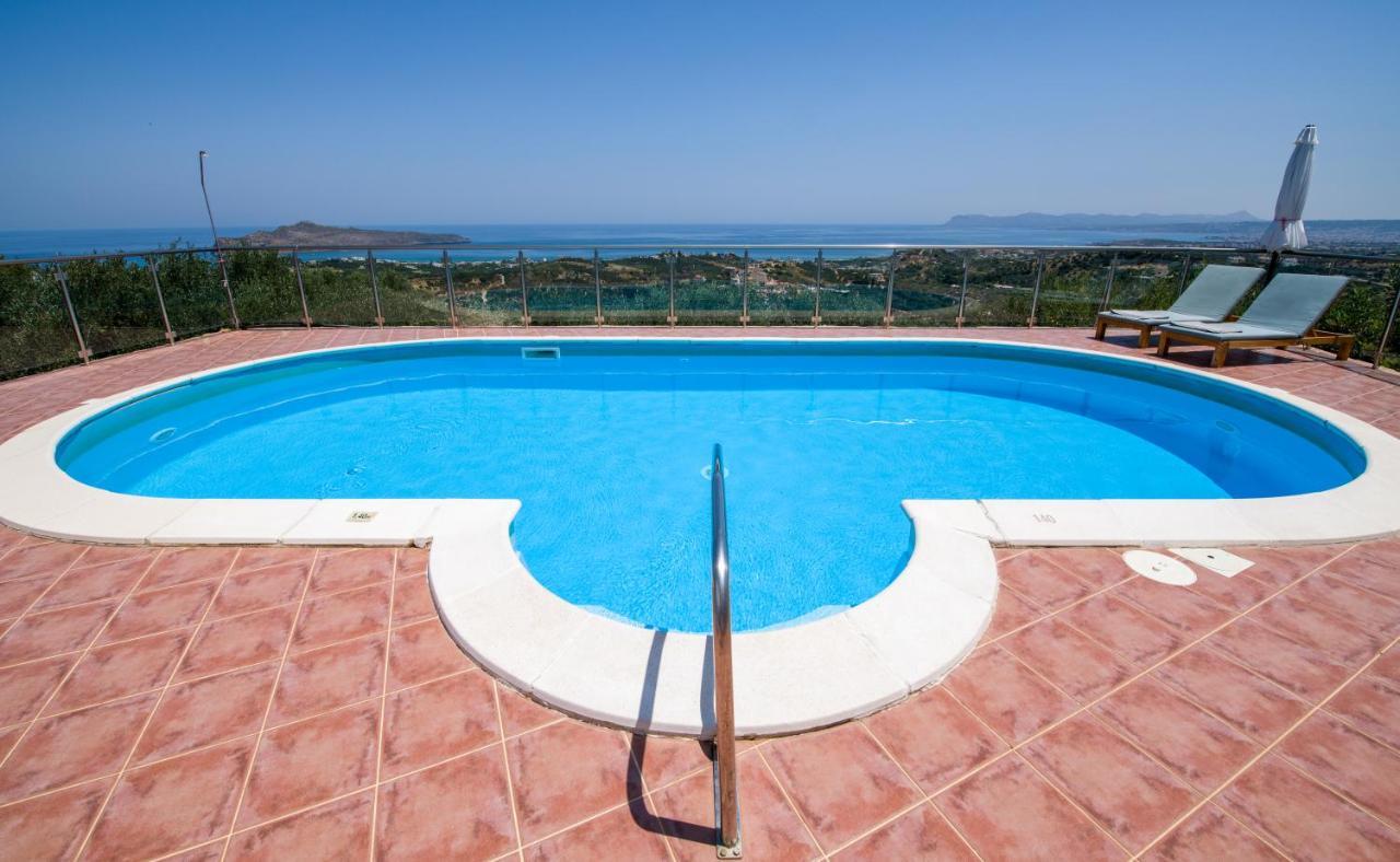 Villa Kourouni スタロス エクステリア 写真