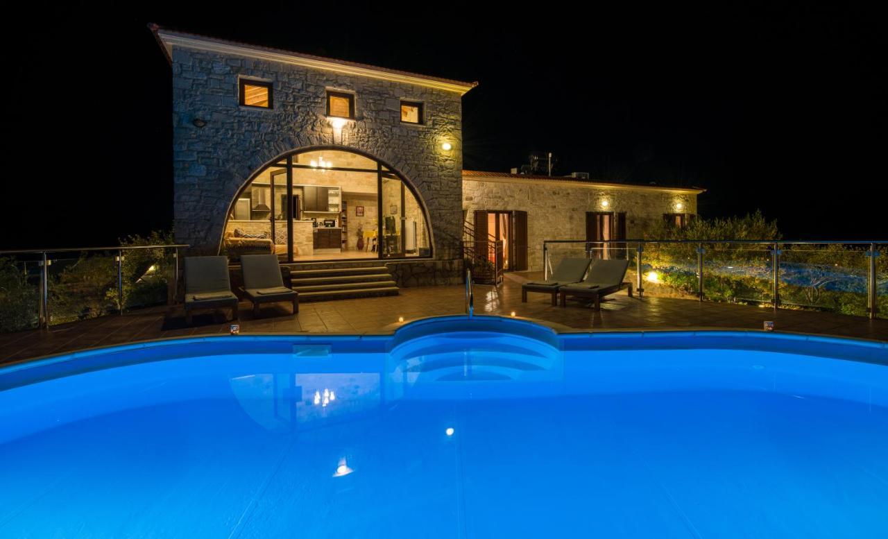 Villa Kourouni スタロス エクステリア 写真