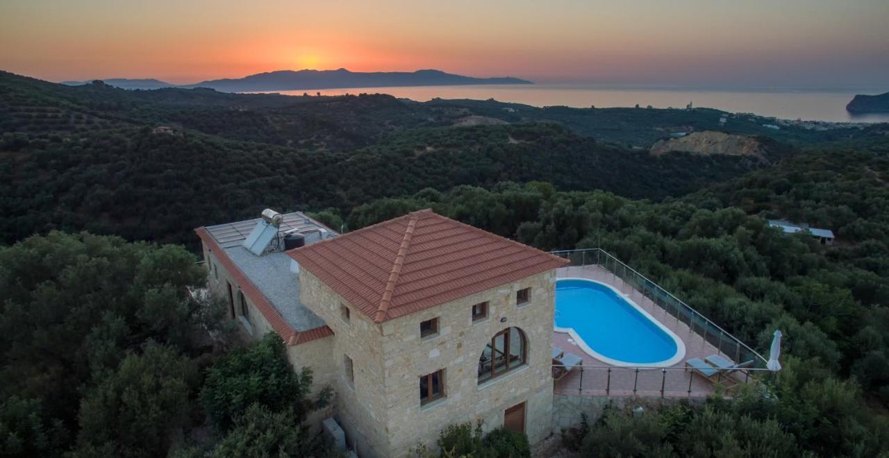 Villa Kourouni スタロス エクステリア 写真