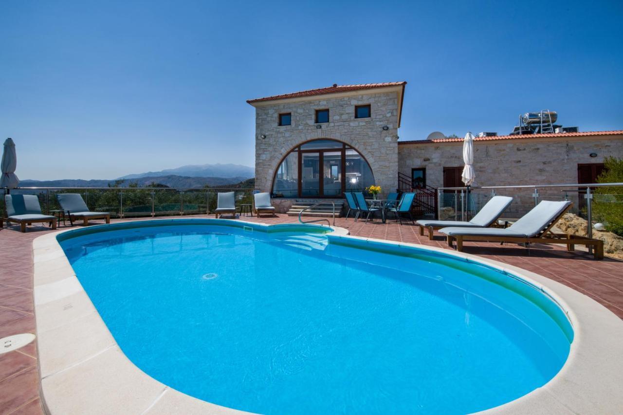 Villa Kourouni スタロス エクステリア 写真